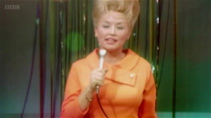 Poster for www UIndex org    -    Dolly Parton Here I Am (2019)