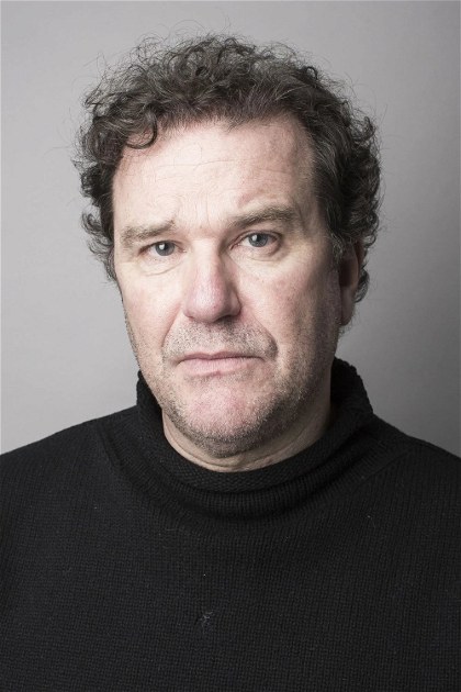 Douglas Hodge